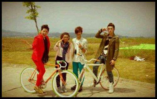 Furqon_DJourney's profile picture. Keep Support @DJourney_band Vocal @AJ_DJourney Drum
@thomas_sbastian Guitar
@rinoalisastra Bass
@JohanYanuar CP :
d_journey.band@yahoo.cm