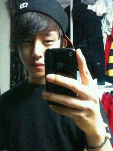 본업;베이비/부업;샤월//15 /팔로우해주시고멘션주시면 맞팔가용국!!!ㅎㅎㅎㅎ 모두친하게지내영/김키범격하게애낀다사랑해/힘찬찡쨔ㅇ
