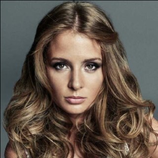 miIlsmackintosh's profile picture. #MadeinChelsea. Make up artist and beauty product junkie! For work enquires contact Anne Shore. I'm an imposter FAKE ACCOUNT