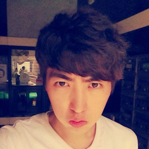 blackshow87's profile picture. 