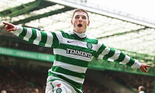 itzNial's profile picture. 