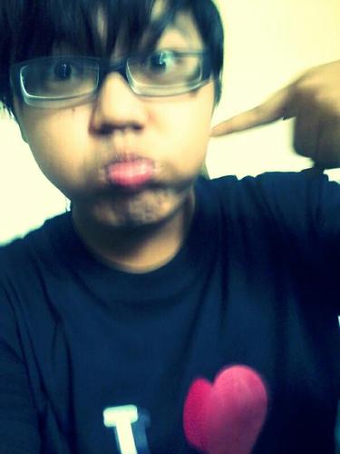 fckyeahJJ's profile picture. Follow me. I do follbacks too. :D