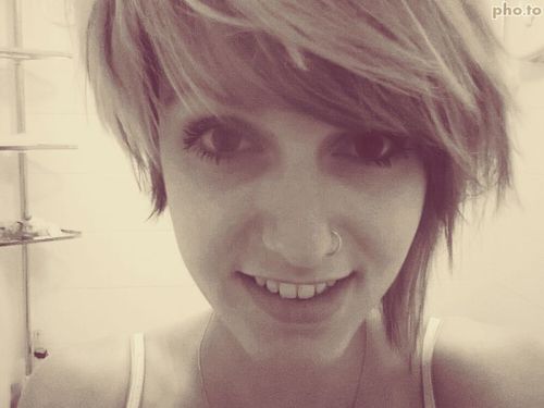 Charlottery95's profile picture. Im blonde with green eyes I love old school music dreadlocks and vw camper vans!! I hate liars, users and cheats.