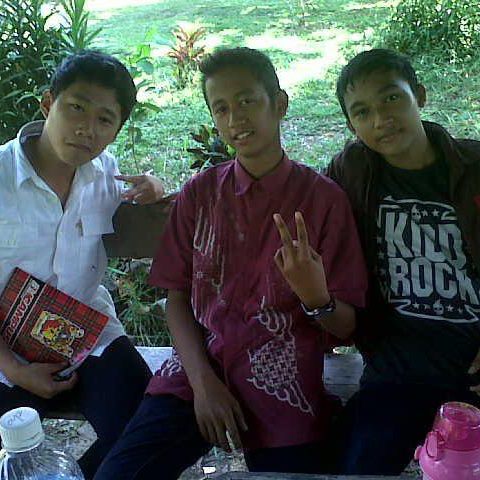 SHSPS|XA|XI IPS3|♥Allah|♥Family|♥friends|27 April 1996|cules|ViscaBarca