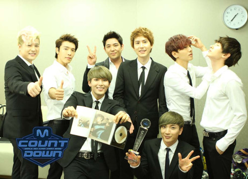 Semua berita tentang k-pop cuma ada disini !!
