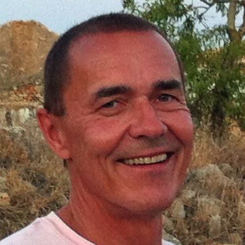 DirkTenbrock's profile picture. Let the sunshine in !