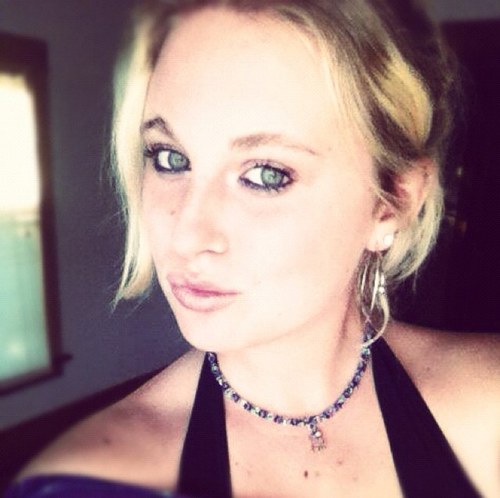 kimzie16's profile picture. since sex got easier to get love got harder to find