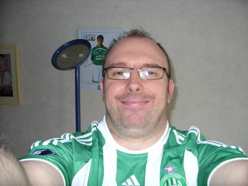 Yanoulevert60's profile picture. Comment faire dans ce Monde pleins d'incertitude? Espoir venu du Ciel.
Aussi je suis en Amour avec les Verts de Saint-Etienne malgré  la descente.