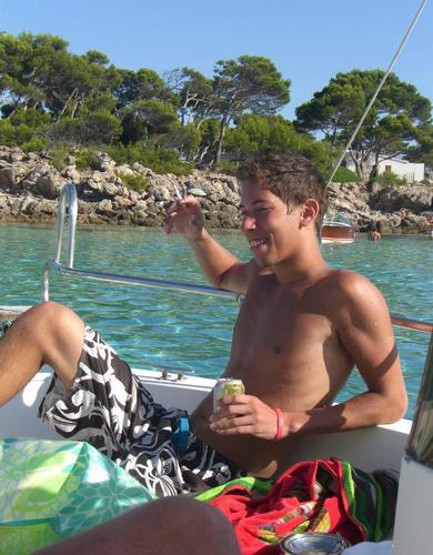 IanWrobot's profile picture. Twitter stuff