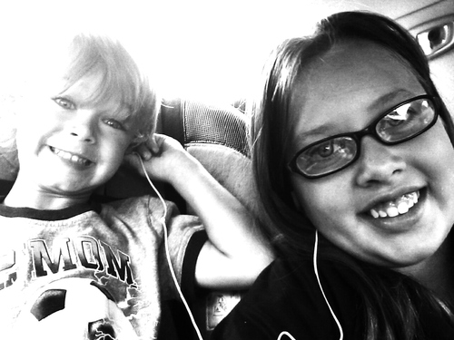 Hi!!! Im Jenna:) i like soccer basketball and football:)!!! follow me B)
