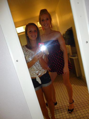 NicoletteKinal's profile picture. (=