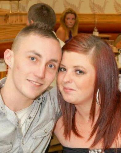 I'm 19 in a relationship i like a gud drink and a gud laugh :D
