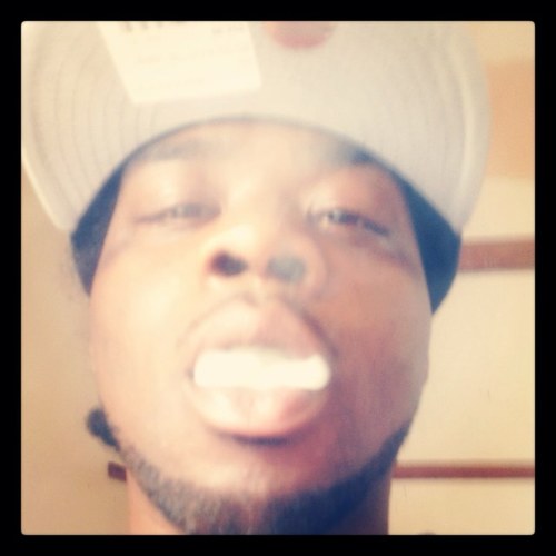 Cold_pimpin's profile picture. Loud man yea dis shit easy...