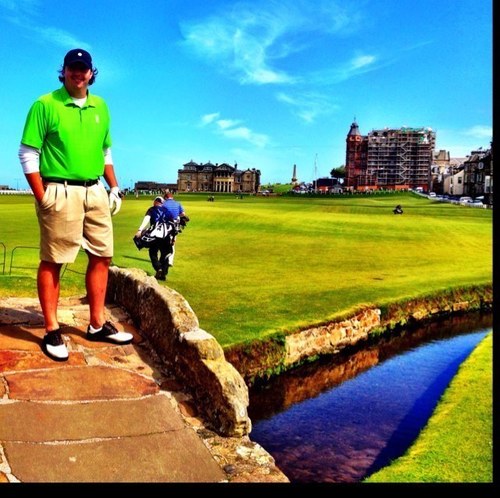 Outdoors and sports enthusiast cheering on the Blackhawks and Golden Gophers. NewClub golf society captain