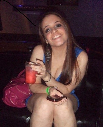 sarahlouise1015's profile picture. ΦΑΨ
oh so thoughtless 13