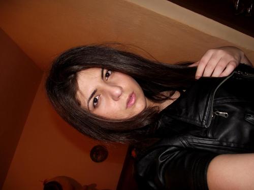 AlyssDyana's profile picture. 