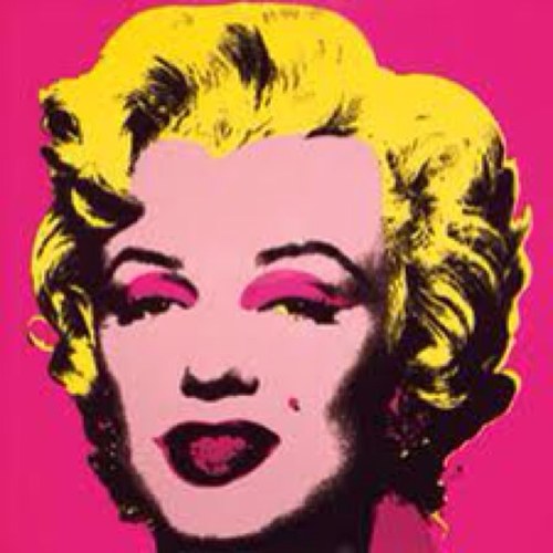 « J'ai toujours pensé que je n'étais personne. Et la seule façon pour moi de devenir quelqu'un... et bien c'est d'être quelqu'un d'autre ! »  Marilyn Monroe