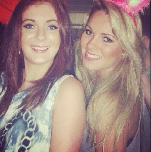 amelia800's profile picture. Degree in Fine Art from Birmingham City University, from Poynton :)