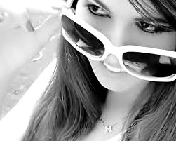 meu nome é pattriccia alt
curto ouvir musicas adoro
sair com amigos(a)
bater papo conhecer
pessoas novas
em fim ser a pessoa que sou!
;D