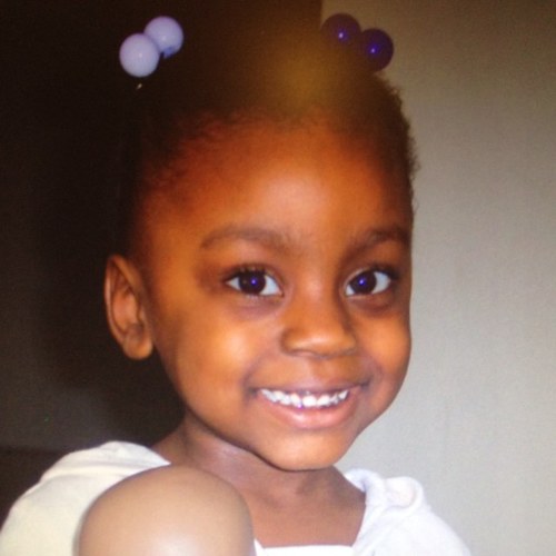 luvusoftly24's profile picture. I am a wife, mother, vegan, and friend. I enjoy running, swimming, and writing.