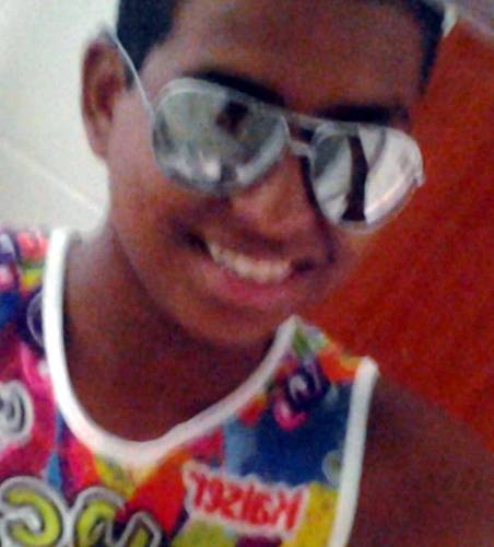 Vou dizer te levo em meu coração E eu preciso sempre ter por perto esse seu olhar Luar ♥