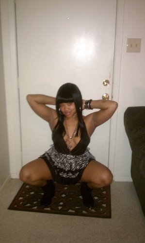 WATS UNDERSTOOD AIN'T GOTTA BE EXPLAINED!I sit on Dat dick&ride on dat wood!YEN neva seen a bitch ride dick Dis gUd
