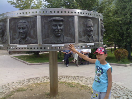 SarSinan16's profile picture. 