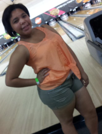 follow me , i follow back . & follow my twifey @Mia_Gucci . 