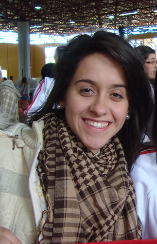 Católica, Gaúcha, Colorada, estudante de Relações Internacionais-UFSM.