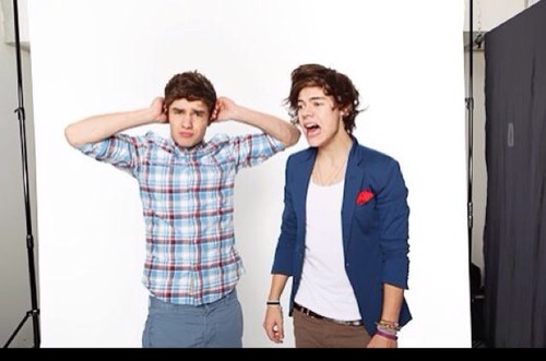 hi (: follow for a follow? Lol jk just follow me.✌