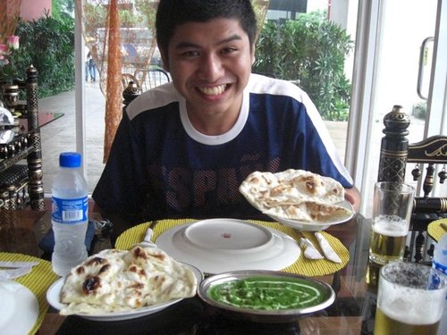 Follow the foodscapades of a very picky eater. In other words, an account of what makes me fat.