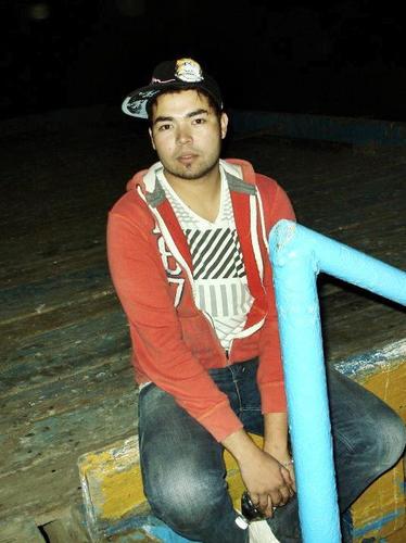 mi nombre .
eRiick
28/n0v/ HBD
enojon amaRgo buena onDa! 
fumador COMPULSIVO haha PISTIADOR;) ok eso no pss ja

eRiCkBiTcH? Todos Piensan o No?♥