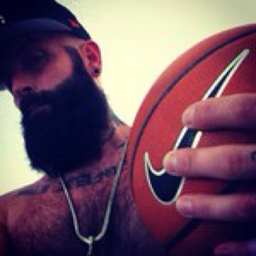 rjbowns's profile picture. Creative Director | Stylist | Visionary