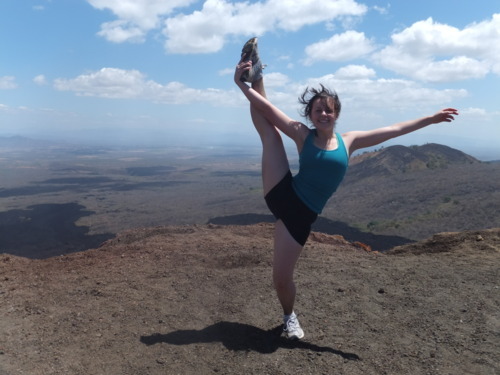 Figure skater. Former circus performer. Thai tea enthusiast. Wildlife biologist that listens to a lot of K-pop while shoveling animal poop. 🐍