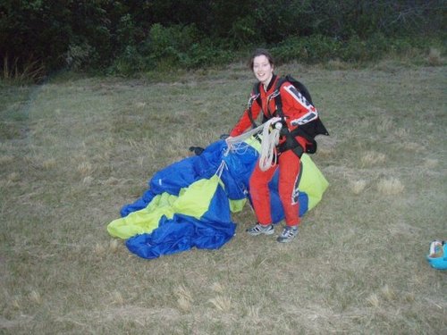 ellie_fearon's profile picture. When not teaching science I enjoy eating cake on mountains, procrastinating with a good book, bothering underwater creatures and escaping from rooms.