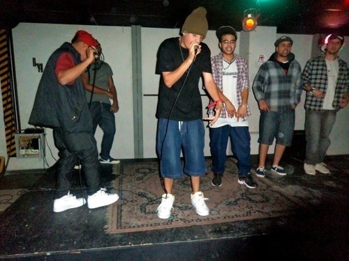 FocoDaRealidade's profile picture. @FOCODAREALIDADE Formado em Curitiba, 22 de Novembro de 2007 Integrantes: @LOW_Luz @RazaoCWB @DkexCWB e #Thiarlão 
E-mail p/ contato Focodarealidae@gmail.com