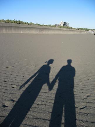 meigenti's profile picture. ツイッター上で名言と思ったツイートや本で読んだ名フレーズを管理者が独断と偏見で集めたました。ツイッターの性質上、出典が正確でない場合があります。作者不明の名言は出典が無記名なこともあります。自動フォローします。RTお願いします。