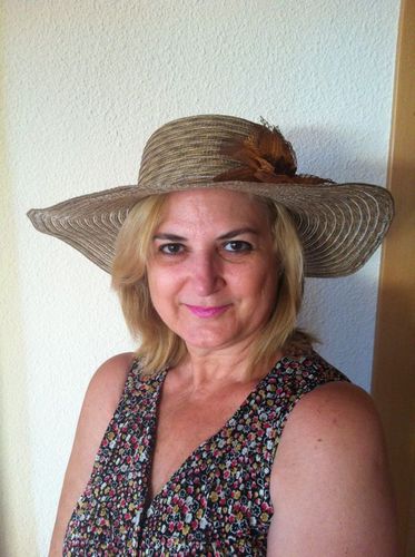 teresincanto's profile picture. maestra y pintora