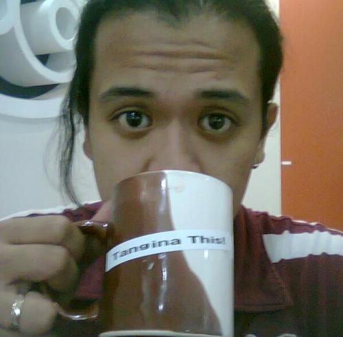 moxmadrid's profile picture. i am the ugly truth :)