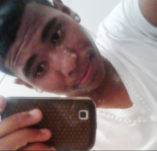 . fiiih da quené o do tiiico ! amo todo mundo que me ama ..  !