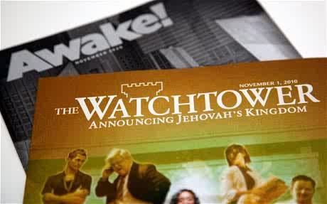 Jehovah Witnesses spry die word van “GOD” reg oor die wereld...