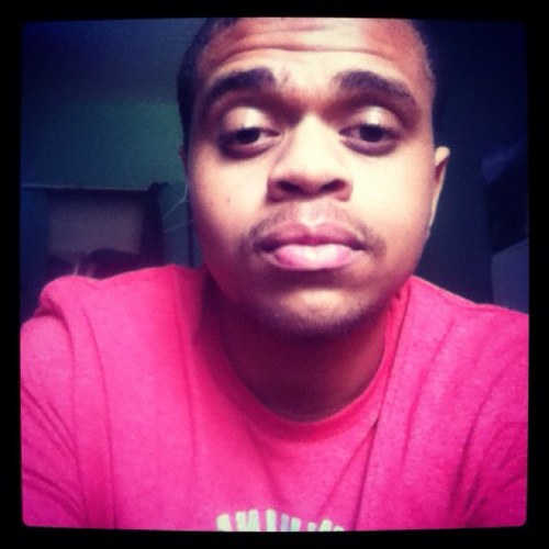 KingSizeBlunts's profile picture. Instagram: niggasinchinatown #TeamEagles #TeamCeltics #TeamFreak #TeamFollowback
