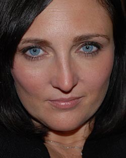 TLC0471's profile picture. Global marketing professional who is living, loving and laughing while navigating this game called life.