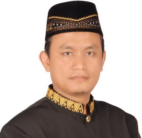 Bekerja sebagai Penyuluh Koperasi , LKM & UKM di propinsi Aceh - Indonesia.