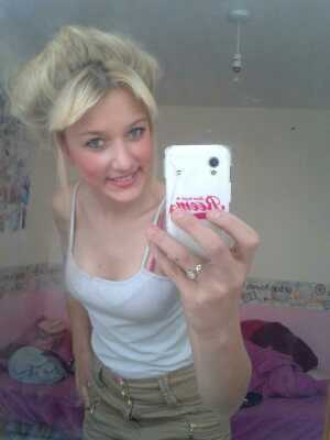 hi i'm sophie i'm from england i  love music i tweet random shit all the time follow me i will follow you back!