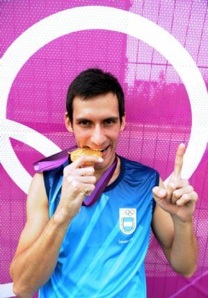 sebacrismanich's profile picture. ...Cuenta creada para homenajear y seguir al campeon olimpico medalla de oro y orgullo de correntinos y argentinos seguinos y te seguimos.