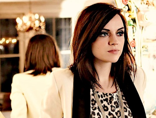 |RP|15+| Molly's younger sister. 27 Years old. Recently returned from Scotland. Currently Unemployed. #Sherlock