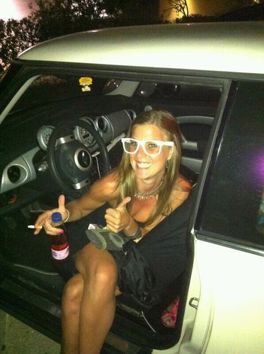 rocioquefrio's profile picture. Oruga metamorfoseandose a MARIPOSA