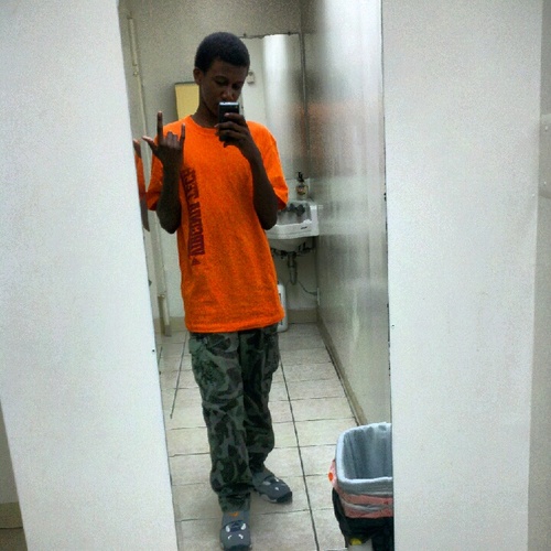 #TeamSluttyBoyz  #TeamGlizzy Instagram: _FreakyM@arc_  #TeamSouthEastDC