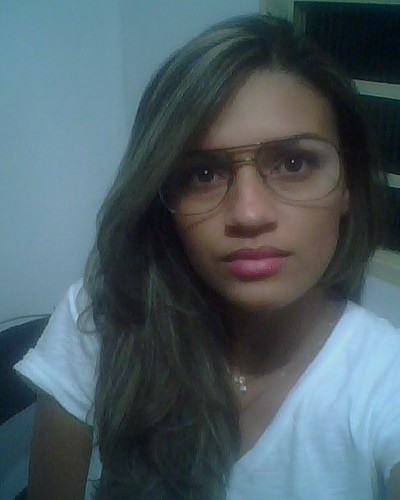 Filha e serva do Deus vivo!!! E assim lutando pra conquistar meu espaço na sociedade..............